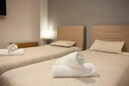 Modern Central Apartment Salonic