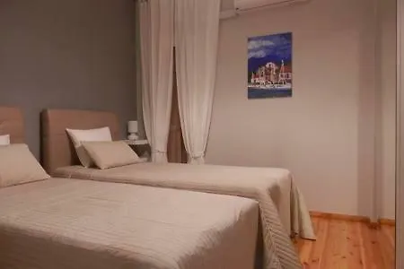 Modern Central Apartment Thessaloniki