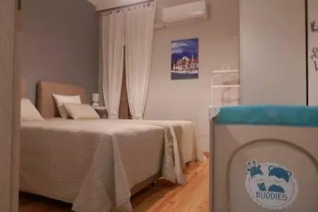 Modern Central Apartment Thessaloniki